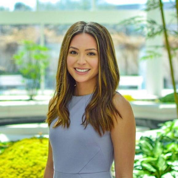 Meet your Posher, April - Picture 1 of 1